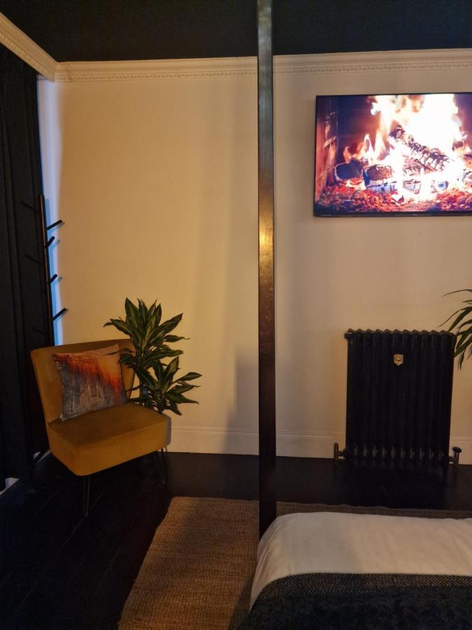 The Penny Black Apartment With Indoor Hot Tub Slamannan Eksteriør billede