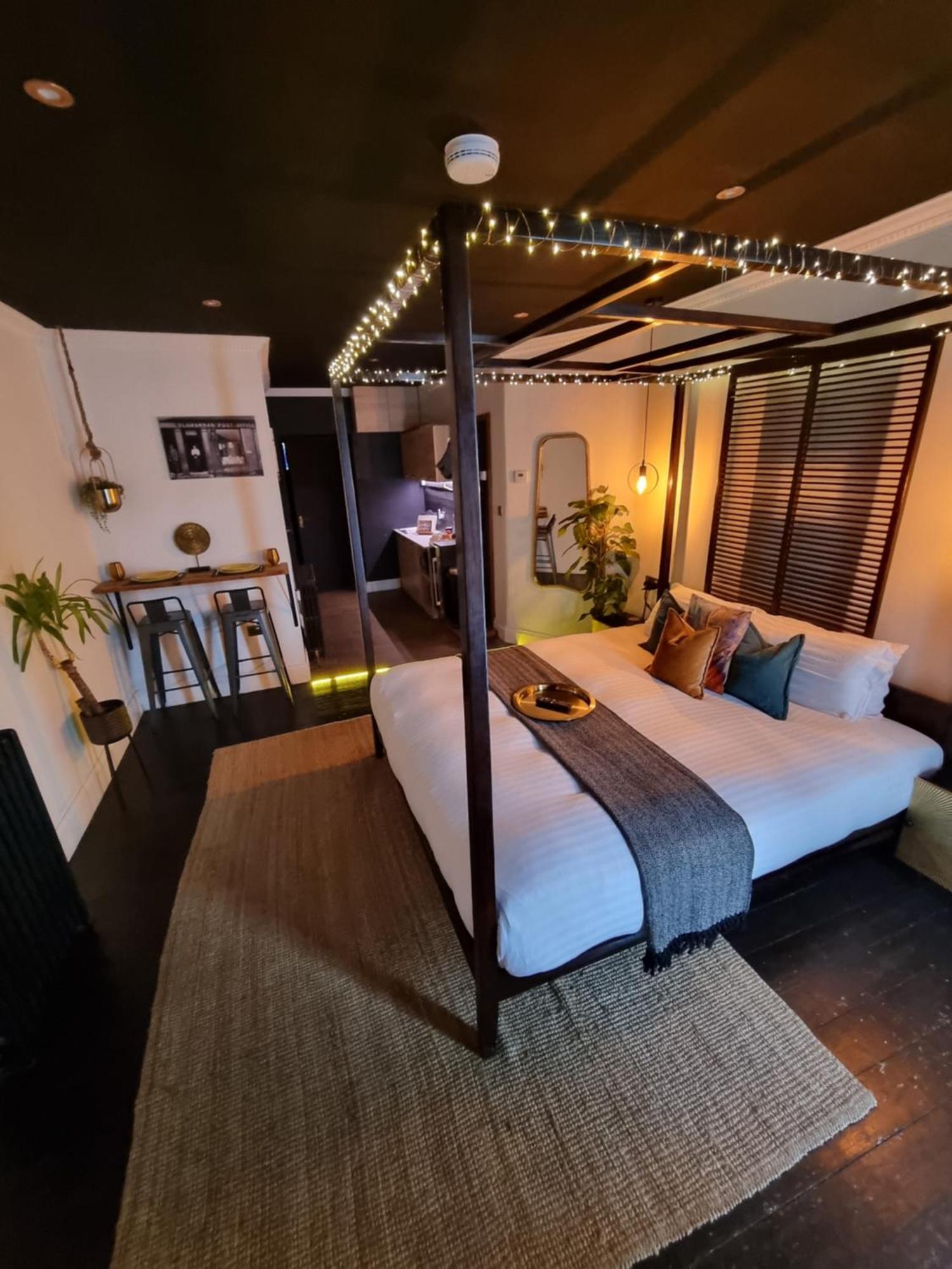 The Penny Black Apartment With Indoor Hot Tub Slamannan Eksteriør billede